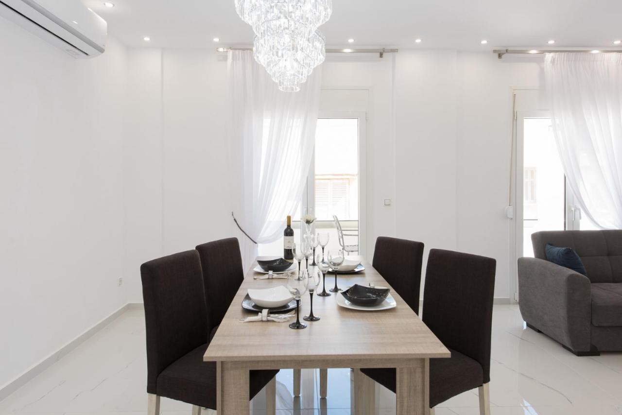 Despina's Luxury Downtown *