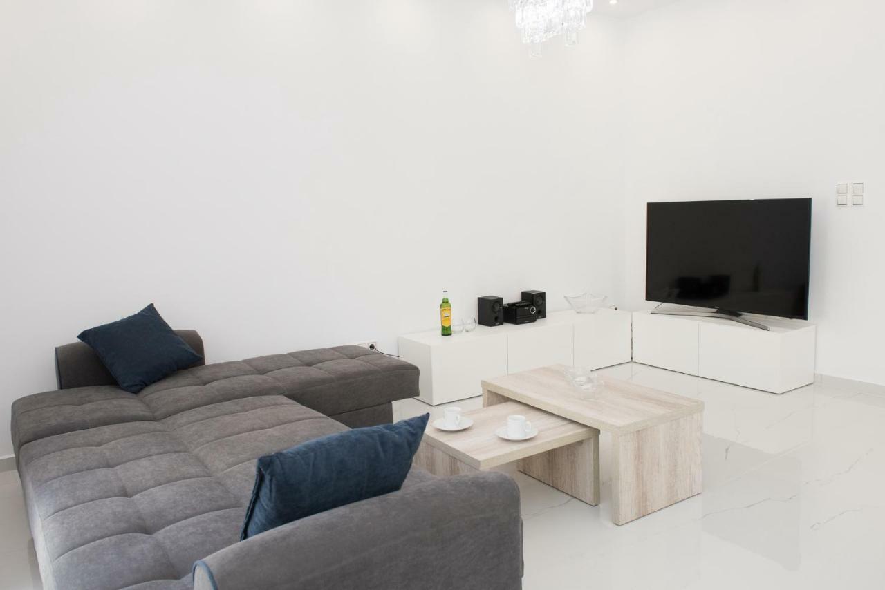 Despina's Luxury Downtown