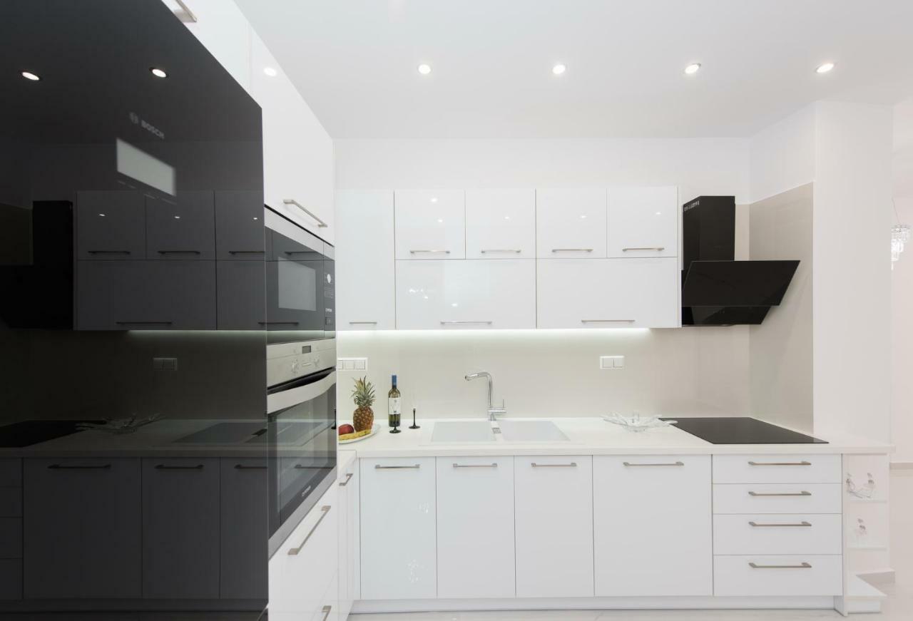 Despina's Luxury Downtown Apartment